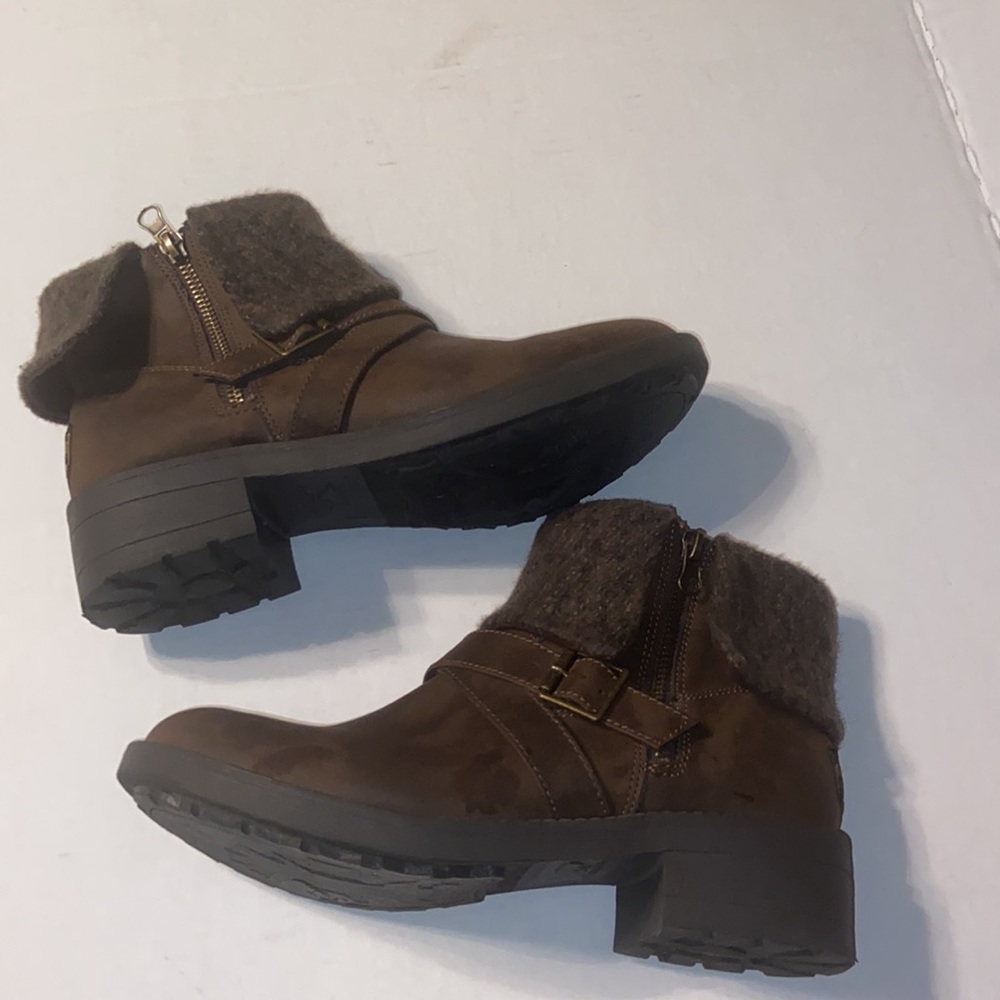 Rocket Dog brown zip up boots size 8.5